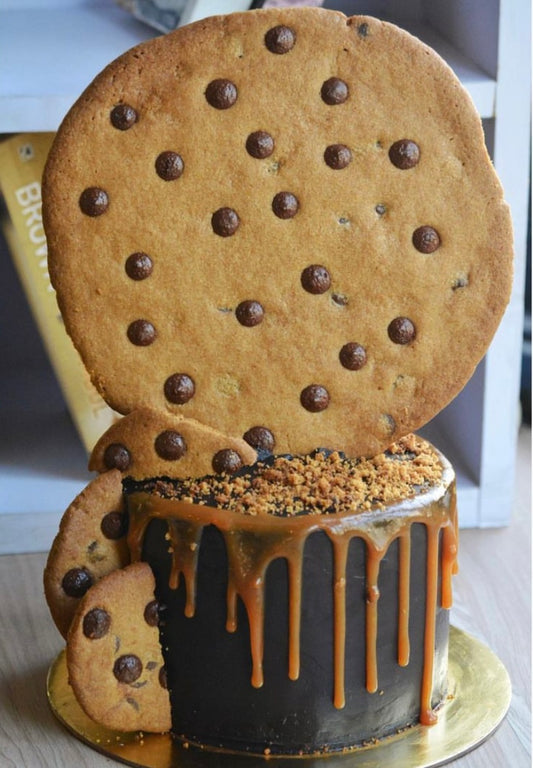 Giant Cookie Caramel Cake