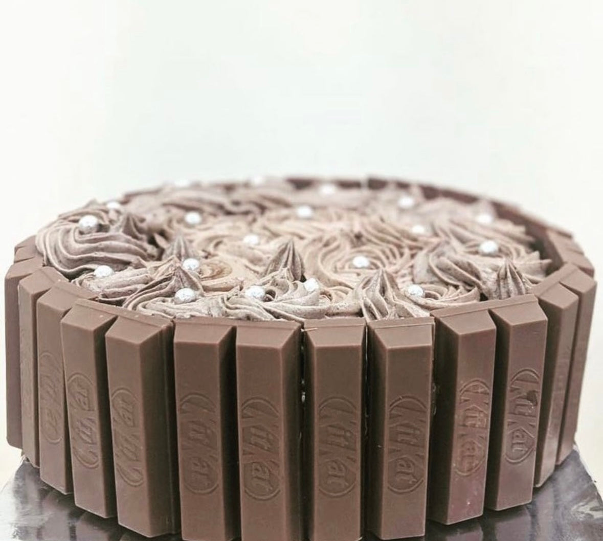 Kitkat Chocolate Cake